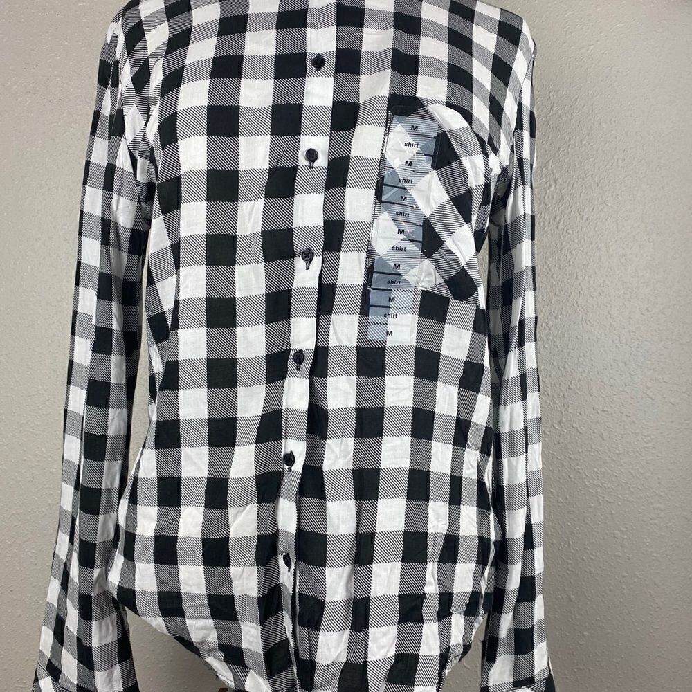 NWT JW Women’s Flannel Size Medium